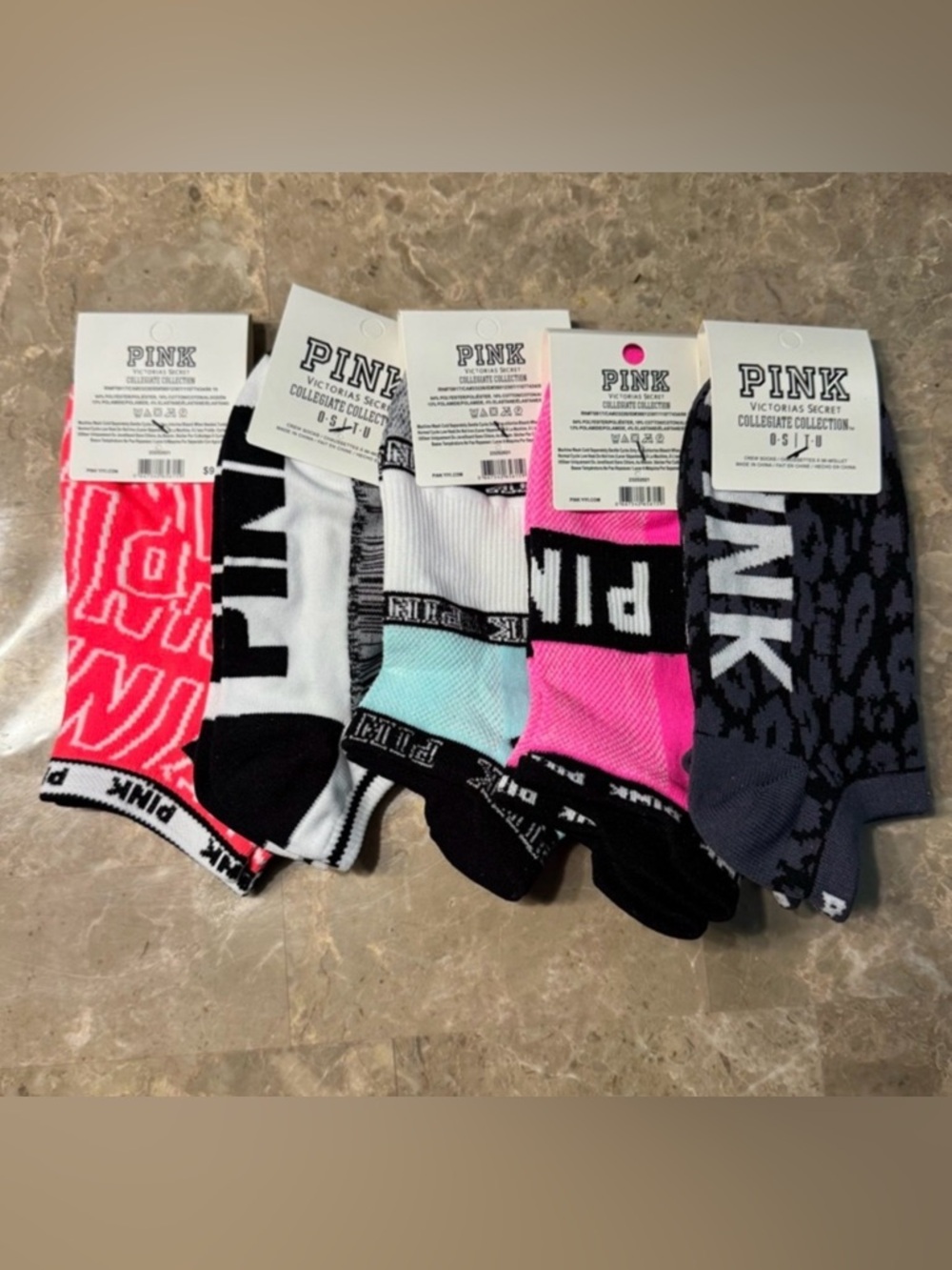 New Pink Victoria’s Secret Socks
With tags
New Pink socks
5 pairs included - Picture 3 of 3